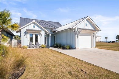 3 Bedroom | 2 Bathroom | Fully Turnkey & Furnished | East-Facing on Lamar Golf Course in Texas - for sale on GolfHomes.com, golf home, golf lot