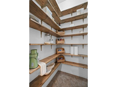 Discover the perfect mix of comfort, space, and country charm in on Fayetteville Country Club in Arkansas - for sale on GolfHomes.com, golf home, golf lot