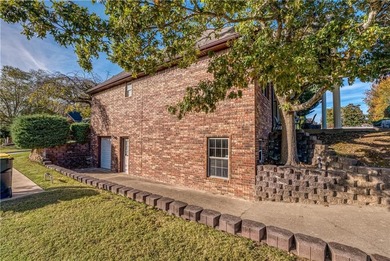 Discover sophistication and comfort in this striking home on Harrison Country Club in Arkansas - for sale on GolfHomes.com, golf home, golf lot