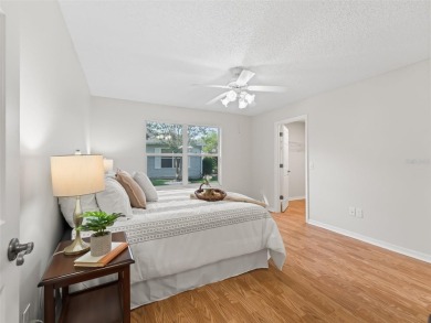 ROOF 2020. HVAC 2021. BEAUTIFULLY UPDATED Willow/Wisteria Model on The Links of Spruce Creek in Florida - for sale on GolfHomes.com, golf home, golf lot