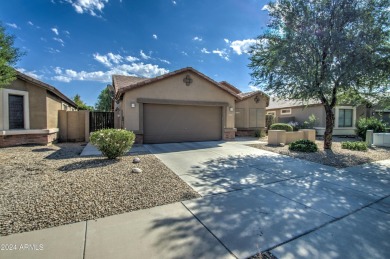 Great location on the golf course and walking distance to on Las Colinas Golf Club in Arizona - for sale on GolfHomes.com, golf home, golf lot