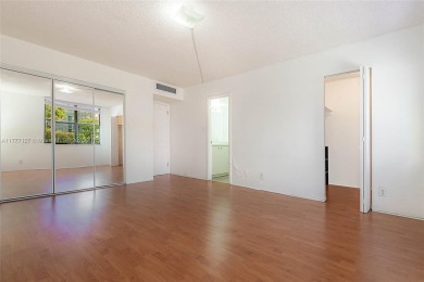 Motivated Seller!  Lowest price in Villa Dorada, convenient on Turnberry Isle Resort and Club in Florida - for sale on GolfHomes.com, golf home, golf lot