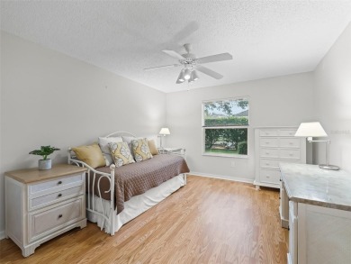 ROOF 2020. HVAC 2021. BEAUTIFULLY UPDATED Willow/Wisteria Model on The Links of Spruce Creek in Florida - for sale on GolfHomes.com, golf home, golf lot