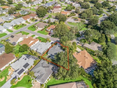 ROOF 2020. HVAC 2021. BEAUTIFULLY UPDATED Willow/Wisteria Model on The Links of Spruce Creek in Florida - for sale on GolfHomes.com, golf home, golf lot