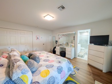 Spacious, Updated Condo in Leisure Village - 55+ and older on Leisure Village Golf Course in New York - for sale on GolfHomes.com, golf home, golf lot