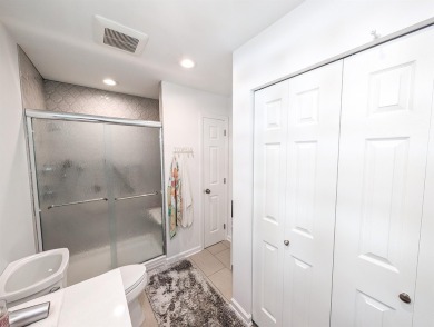 Spacious, Updated Condo in Leisure Village - 55+ and older on Leisure Village Golf Course in New York - for sale on GolfHomes.com, golf home, golf lot