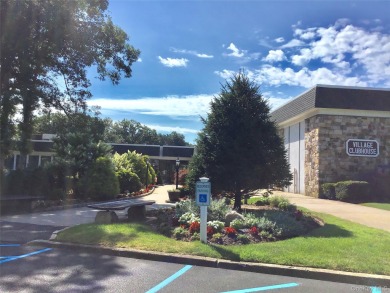 Spacious, Updated Condo in Leisure Village - 55+ and older on Leisure Village Golf Course in New York - for sale on GolfHomes.com, golf home, golf lot