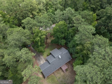 Clean well-maintained move-in ready 3/2 ranch home with a large on Turtle Cove Golf Course in Georgia - for sale on GolfHomes.com, golf home, golf lot