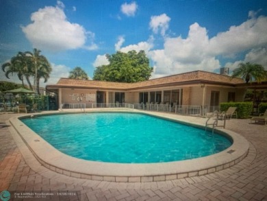 Great Investor Opportunity.  Rented longterm for $2,350 per on  in Florida - for sale on GolfHomes.com, golf home, golf lot