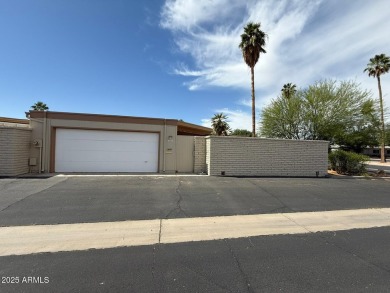 SELLER CREDITS AVAILABLE! - rate buy down or closing costs help on Sun City Lakes West and East in Arizona - for sale on GolfHomes.com, golf home, golf lot