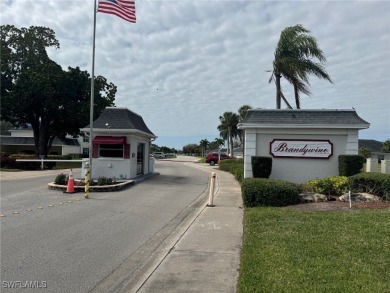 Welcome to this beautiful 2 bedroom, 2 bath villa in the highly on Myerlee Country Club in Florida - for sale on GolfHomes.com, golf home, golf lot