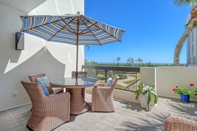 Nestled in the sought-after Fairway Bay community on Longboat on Longboat Key Golf Club Resort in Florida - for sale on GolfHomes.com, golf home, golf lot