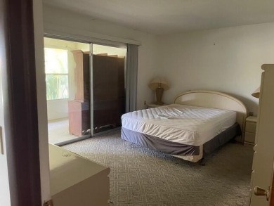 Welcome To Stuart, Florida, Perfect Location! 2 Bed 2 Bath 2nd on Monterey Yacht and Country Club in Florida - for sale on GolfHomes.com, golf home, golf lot