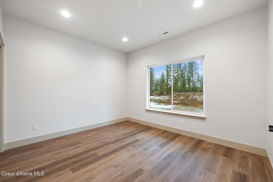 MOVE IN READY! The Radiant floor plan offers 2,014 sq ft of on Stoneridge Golf Club in Idaho - for sale on GolfHomes.com, golf home, golf lot