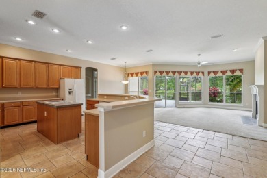 Light & bright home in the central section of Eagle Harbor on Eagle Harbor Golf Club in Florida - for sale on GolfHomes.com, golf home, golf lot