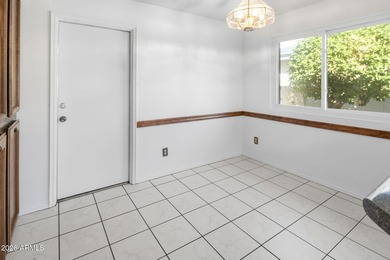 Popular Alameda model with 3 bedrooms and 2 bathrooms. Nice open on Cottonwood Country Club in Arizona - for sale on GolfHomes.com, golf home, golf lot