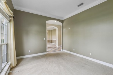 Light & bright home in the central section of Eagle Harbor on Eagle Harbor Golf Club in Florida - for sale on GolfHomes.com, golf home, golf lot