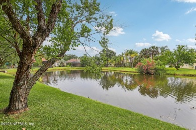 Light & bright home in the central section of Eagle Harbor on Eagle Harbor Golf Club in Florida - for sale on GolfHomes.com, golf home, golf lot