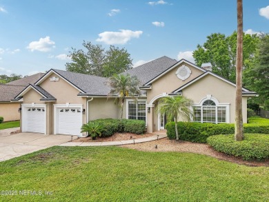 Light & bright home in the central section of Eagle Harbor on Eagle Harbor Golf Club in Florida - for sale on GolfHomes.com, golf home, golf lot