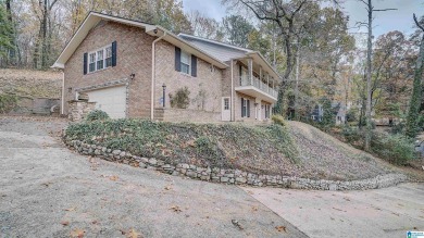 Spacious Stunner! This 4BR 4.5BA home in the hills of East on Anniston Country Club in Alabama - for sale on GolfHomes.com, golf home, golf lot