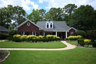 *** N E W   F O R T I F I E D   R O O F ***NEW PRICE *** on TimberCreek Golf Club in Alabama - for sale on GolfHomes.com, golf home, golf lot