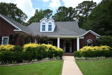 *** N E W   F O R T I F I E D   R O O F ***NEW PRICE *** on TimberCreek Golf Club in Alabama - for sale on GolfHomes.com, golf home, golf lot