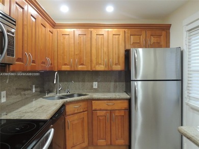 Live the Aventura lifestyle! Spacious condo in the heart of one on Turnberry Isle Resort and Club in Florida - for sale on GolfHomes.com, golf home, golf lot