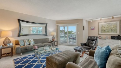 This two-bedroom, two bathroom unit in Privateer South has 1,409 on Links on Longboat Golf Club in Florida - for sale on GolfHomes.com, golf home, golf lot