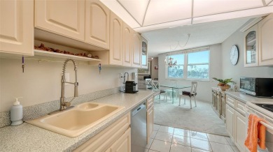 This two-bedroom, two bathroom unit in Privateer South has 1,409 on Links on Longboat Golf Club in Florida - for sale on GolfHomes.com, golf home, golf lot