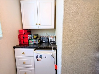 Gorgeous home with amazing views. This is a 1 bed 2 bath with a on Riverview Golf Course in Arizona - for sale on GolfHomes.com, golf home, golf lot