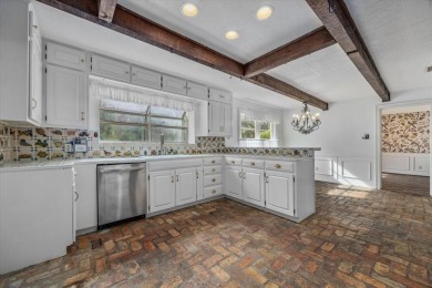 Lovely custom-built, one-owner home on a corner lot of a on Texas Rangers Golf Club  in Texas - for sale on GolfHomes.com, golf home, golf lot