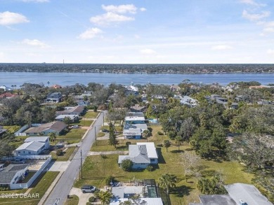 SELLER WILL CONSIDER OWNER FINANCING. Charming 3 bedroom, 3 bath on Oceanside Country Club in Florida - for sale on GolfHomes.com, golf home, golf lot