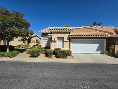 Beautiful 2-Bedroom, 2-Bathroom Home in the Highly Desirable Sun on Sun Lakes Country Club in California - for sale on GolfHomes.com, golf home, golf lot