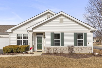 Move-in ready and beautifully updated Whitney Ranch Quad in on Carillon Lakes 3 Hole Course in Illinois - for sale on GolfHomes.com, golf home, golf lot