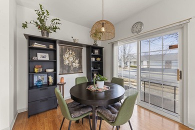 Move-in ready and beautifully updated Whitney Ranch Quad in on Carillon Lakes 3 Hole Course in Illinois - for sale on GolfHomes.com, golf home, golf lot