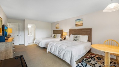 Exceptional Value with this Resort Home in Tan-Tar-A Estates! on The Oaks Golf Course in Missouri - for sale on GolfHomes.com, golf home, golf lot
