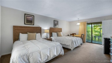 Exceptional Value with this Resort Home in Tan-Tar-A Estates! on The Oaks Golf Course in Missouri - for sale on GolfHomes.com, golf home, golf lot