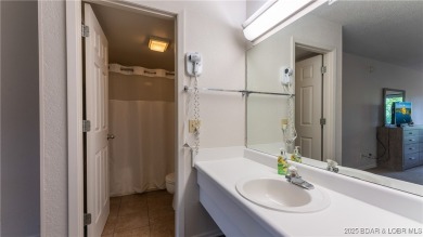 Exceptional Value with this Resort Home in Tan-Tar-A Estates! on The Oaks Golf Course in Missouri - for sale on GolfHomes.com, golf home, golf lot