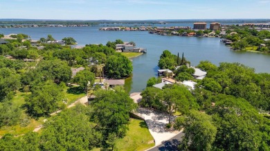 Wonderful lake home set up perfectly for family & friends. A 4/4 on Slick Rock Golf Course - Horseshoe Bay in Texas - for sale on GolfHomes.com, golf home, golf lot