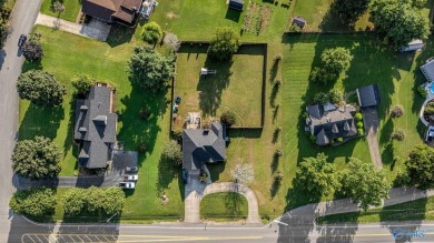 A BEAUTIFUL Brick home nestled in a PRIME LOCATION where it's on Fayetteville Country Club in Tennessee - for sale on GolfHomes.com, golf home, golf lot