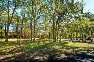 Beautiful treed corner lot with unobstructed water view on the on Pinnacle Golf and Boat Club in Texas - for sale on GolfHomes.com, golf home, golf lot