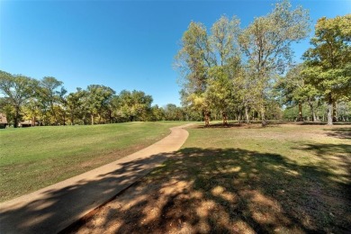 Double lot on golf course with beautiful views of #1 green and on Pinnacle Golf and Boat Club in Texas - for sale on GolfHomes.com, golf home, golf lot