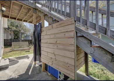 This CHARMING 2 Bedroom, 2 Bath cottage is the perfect Oak on Founders Club At St. James Plantation in North Carolina - for sale on GolfHomes.com, golf home, golf lot