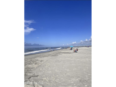 This CHARMING 2 Bedroom, 2 Bath cottage is the perfect Oak on Founders Club At St. James Plantation in North Carolina - for sale on GolfHomes.com, golf home, golf lot