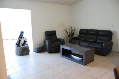 This unit is conveniently located in the center of Doral, close on Jim McLean Signature Course in Florida - for sale on GolfHomes.com, golf home, golf lot