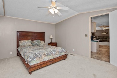 Discover the perfect getaway with this 3 bedroom, 2 bathroom on Rayburn Country Club in Texas - for sale on GolfHomes.com, golf home, golf lot