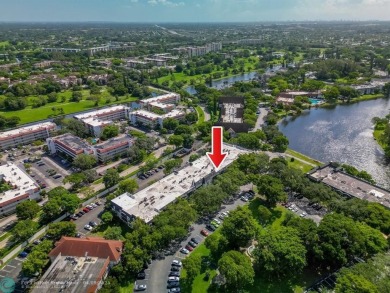 Charming & affordable condo in the desirable guard gated on Inverrary Country Club in Florida - for sale on GolfHomes.com, golf home, golf lot