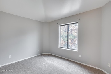 Beautiful Move-In Ready Townhome in a Prime AAA Location! on Arrowhead Country Club in Arizona - for sale on GolfHomes.com, golf home, golf lot