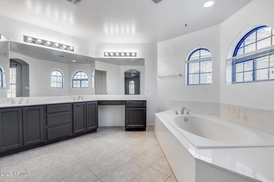 Beautiful Move-In Ready Townhome in a Prime AAA Location! on Arrowhead Country Club in Arizona - for sale on GolfHomes.com, golf home, golf lot