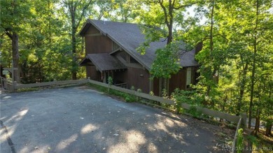 Exceptional Resort Home in Tan-Tar-A Estates! This updated home on The Oaks Golf Course in Missouri - for sale on GolfHomes.com, golf home, golf lot